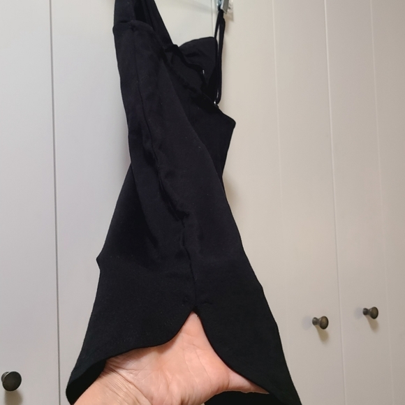 Women’s dress 👗 - Picture 4 of 5